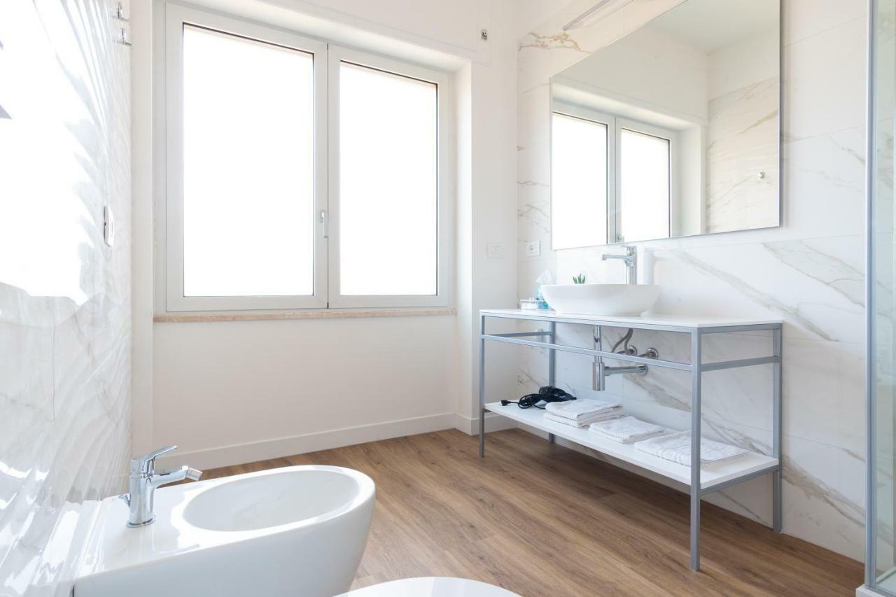 Mercury Rooms Каляри Екстериор снимка